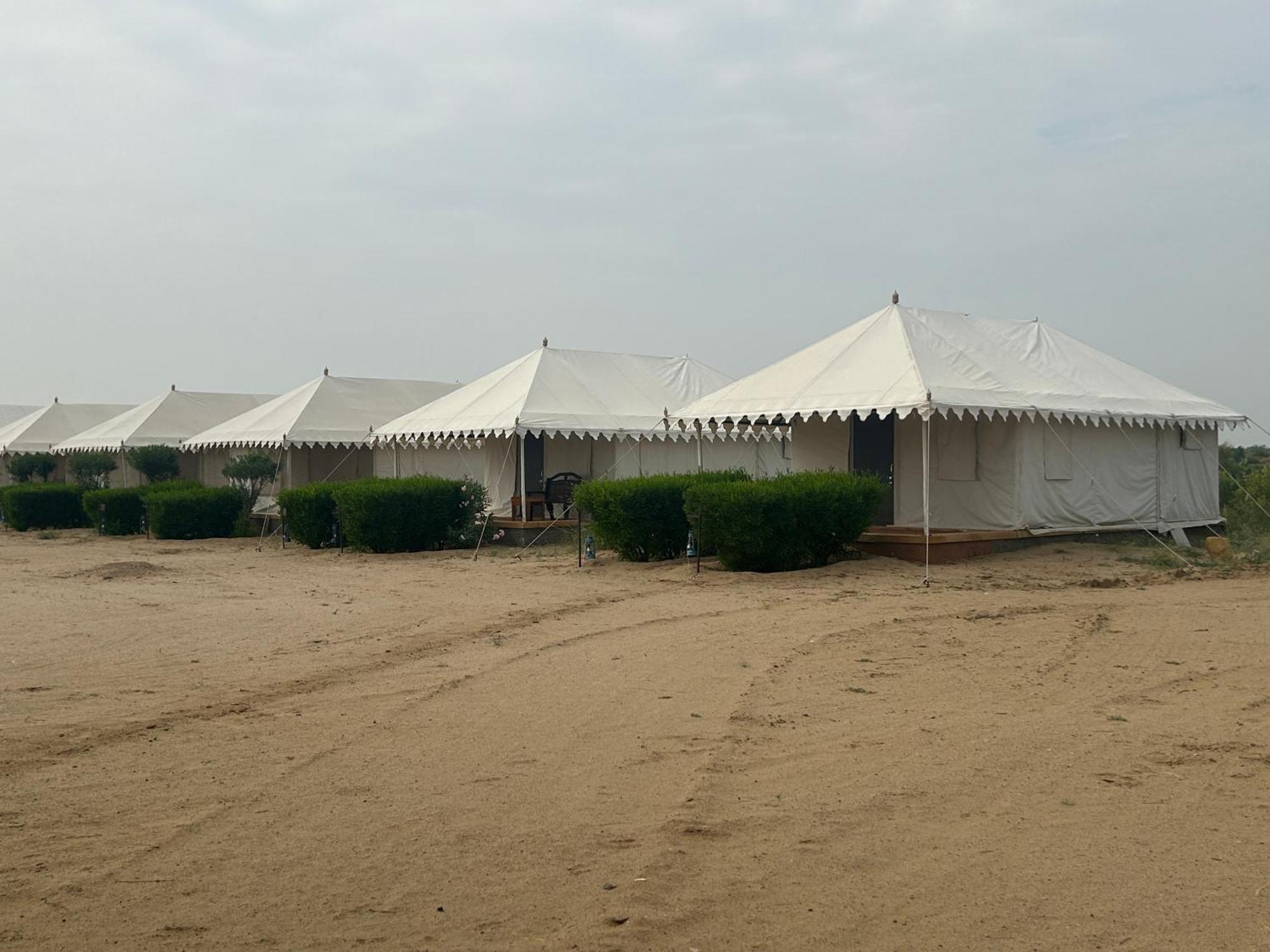 Sunny Desert Camp Kūri Exteriér fotografie